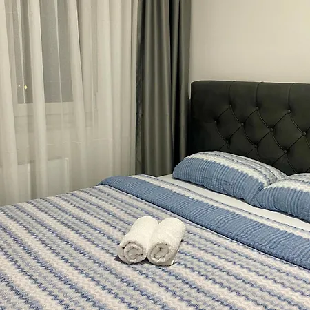 Apartman Filip Sa Garazom *