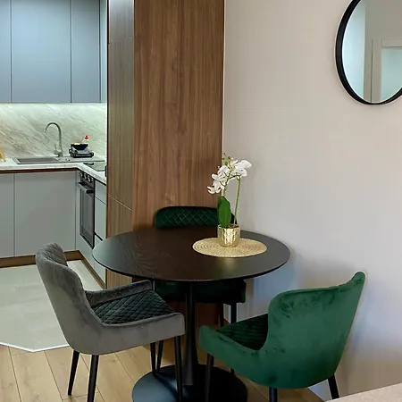 Apartman Filip Sa Garazom *